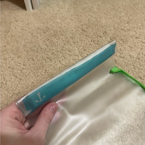 Waterproof Beach Pouches - Picture 9 of 13